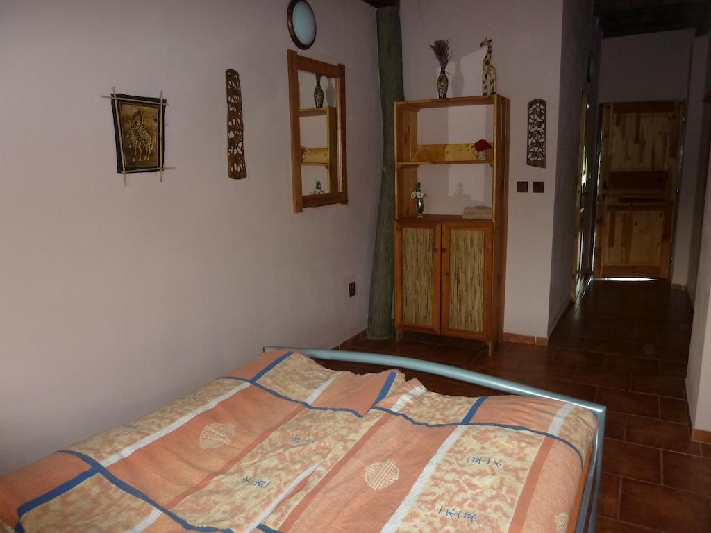 Q Ranch Bezdekov (Jihlava) Quarto foto